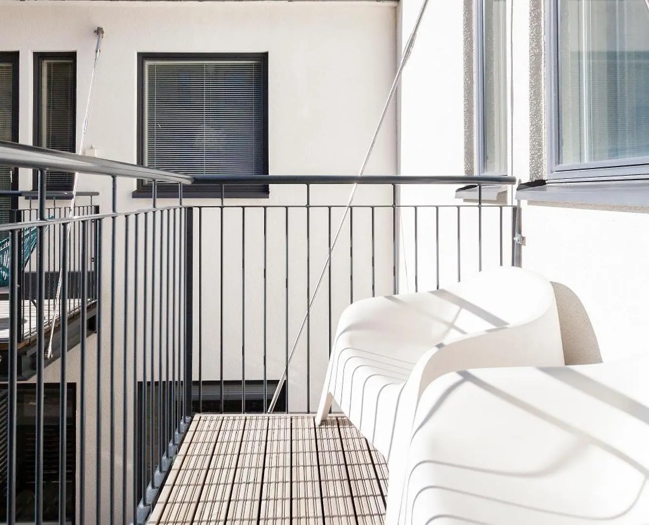 2Ndhomes Stylish Studio With Balcony Helsinki